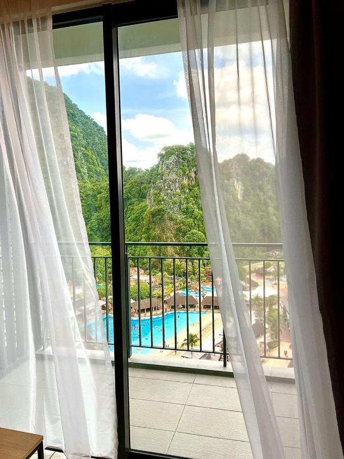 Hotspring 2 Room 1512 Suite Sunway Onsen With Theme Park View 4 Pax Tambun Exterior photo