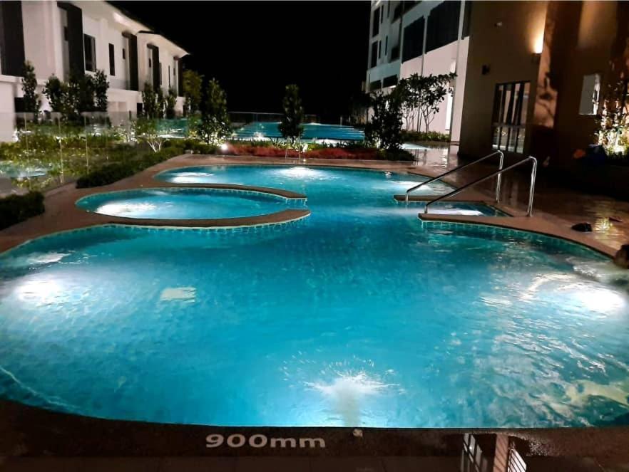 Hotspring 2 Room 1512 Suite Sunway Onsen With Theme Park View 4 Pax Tambun Exterior photo